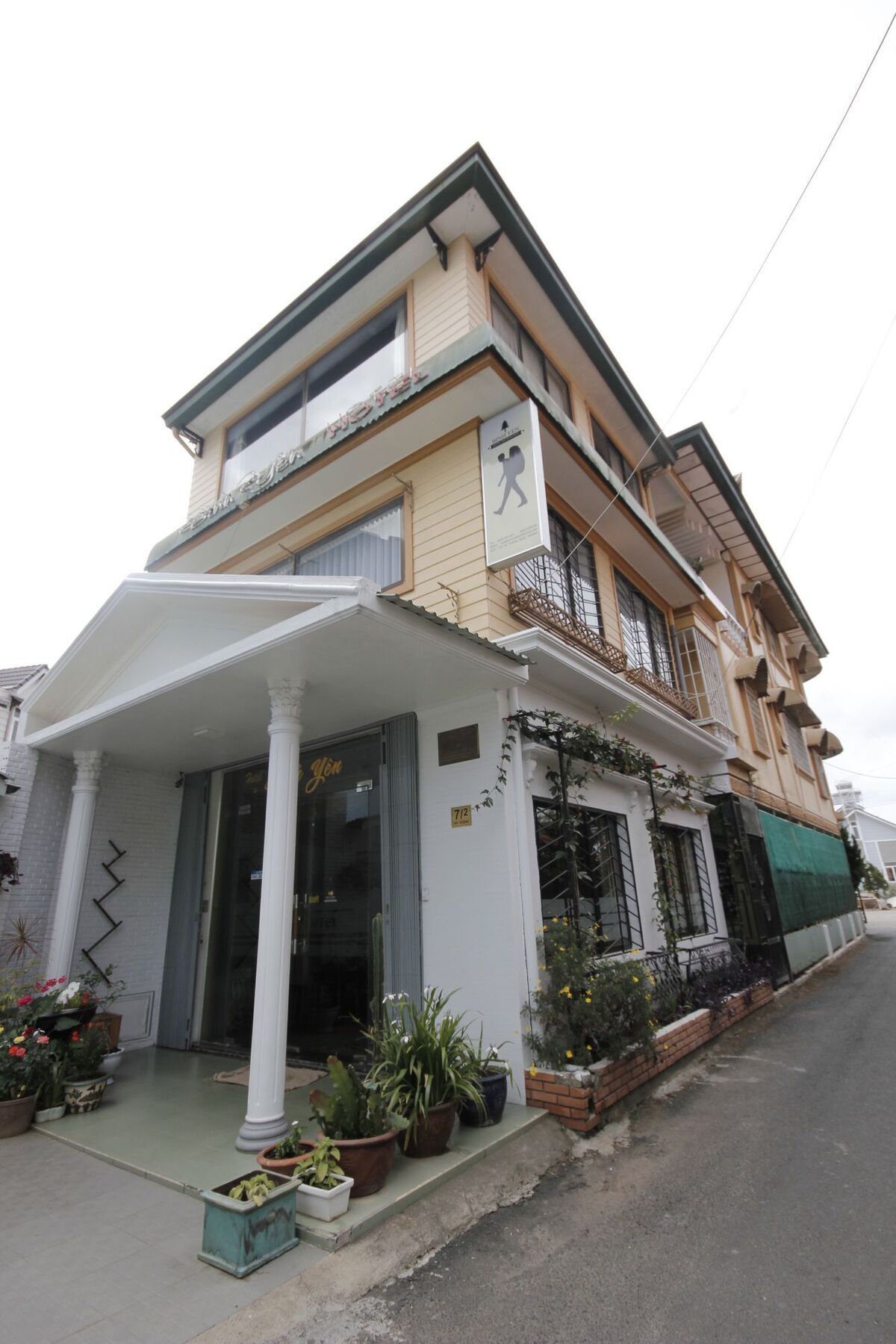 Binh Yen Hotel Da Lat Exterior photo
